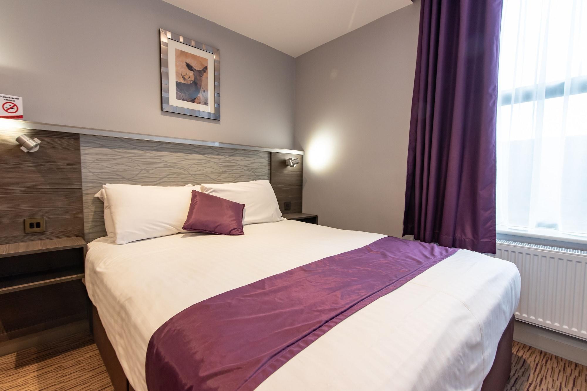 Hogs Back Hotel & Spa Nr Farnham Farnham  Esterno foto
