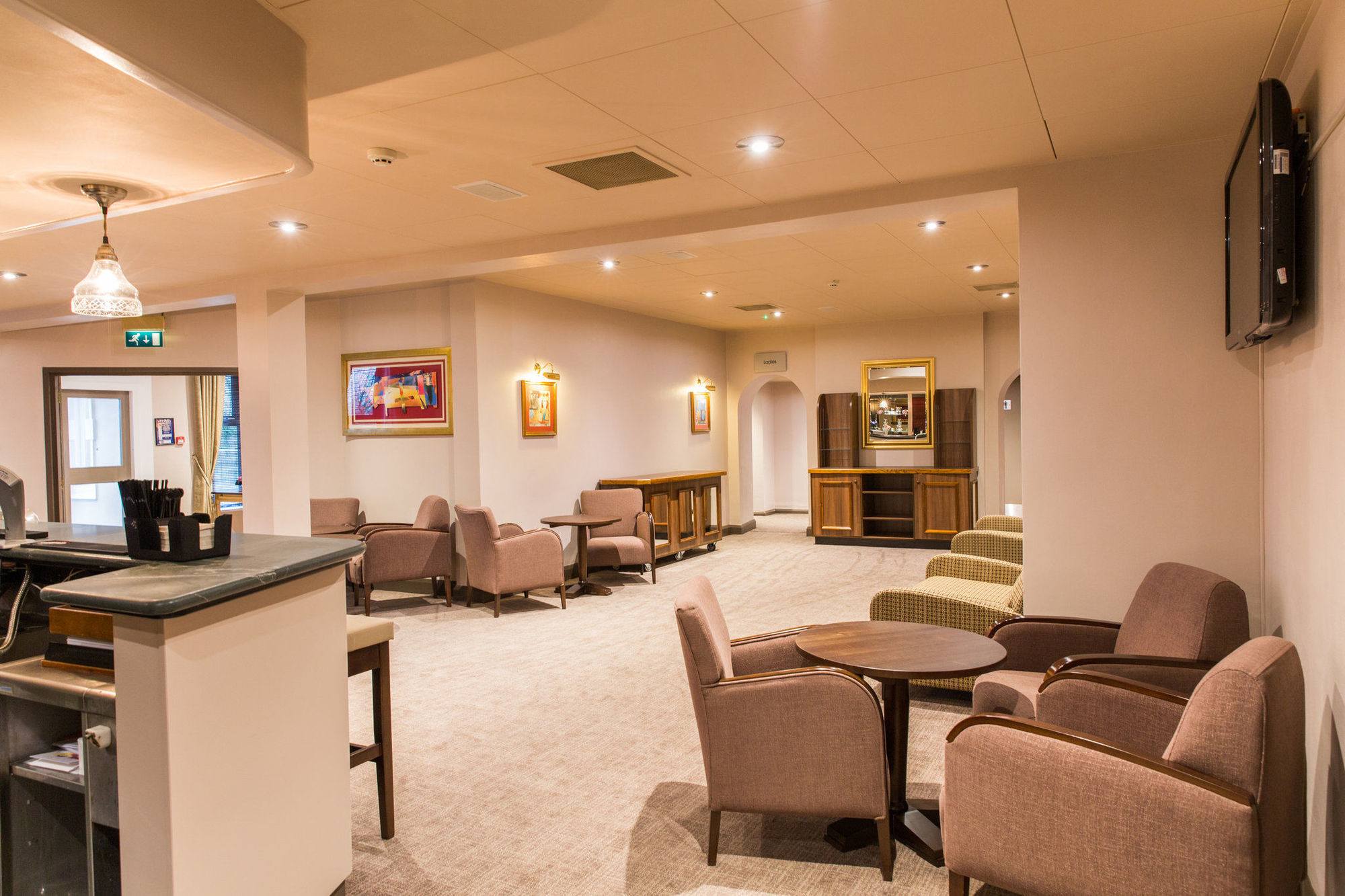 Hogs Back Hotel & Spa Nr Farnham Farnham  Servizi foto